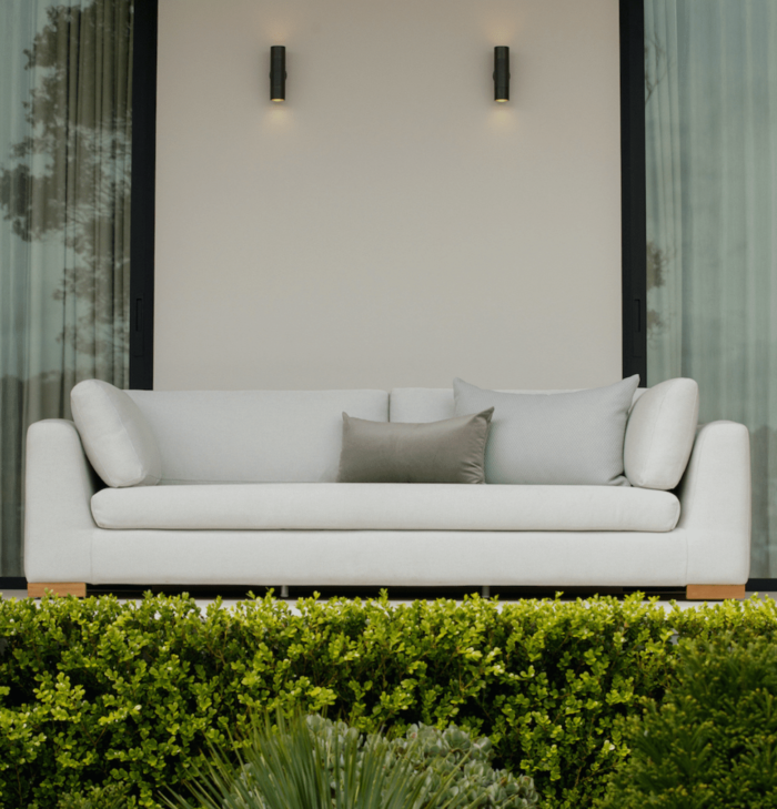 Oliver george outdoor 250cm sofa - image 2