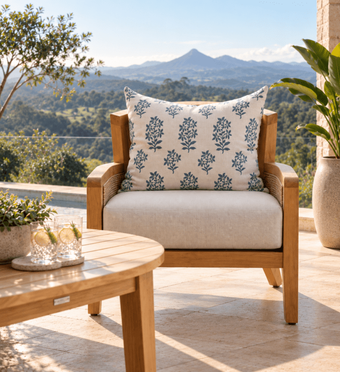 Revé Outdoor Armchair - 1