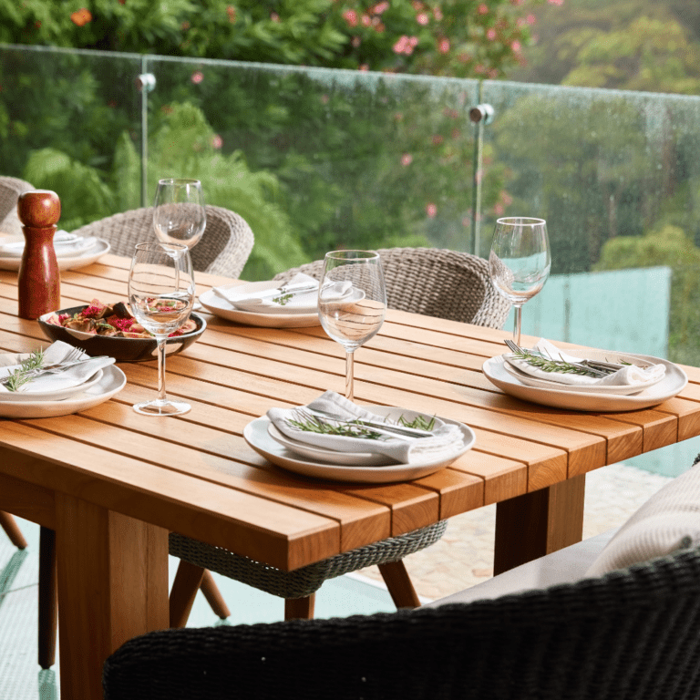 Outdoor dining tables 1 Outdoor dining tables