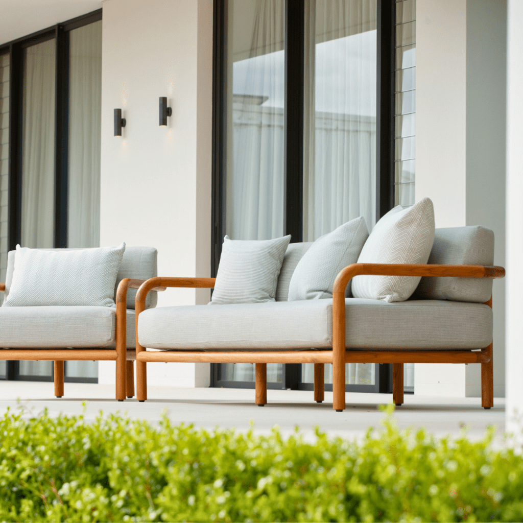 Outdoor sofas and lounges Outdoor sofas and lounges