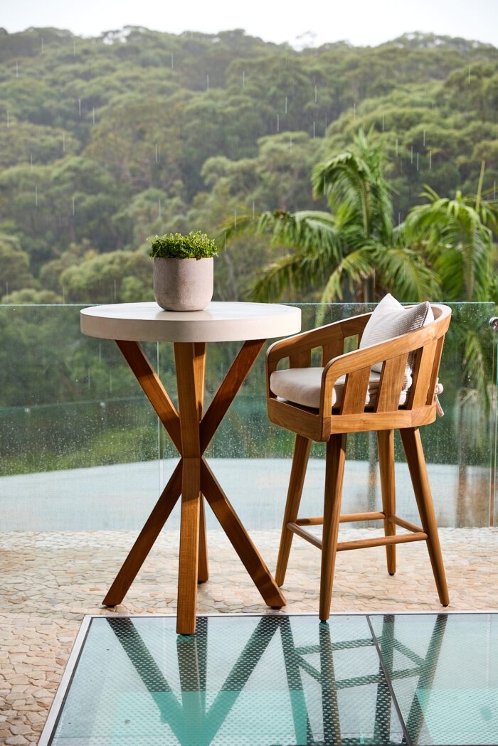 Outdoor teak bar stool flat top