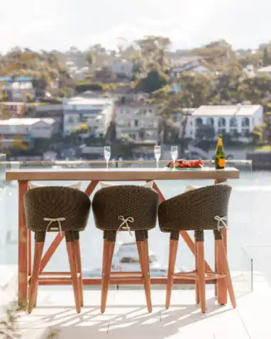 Wicker bar stool