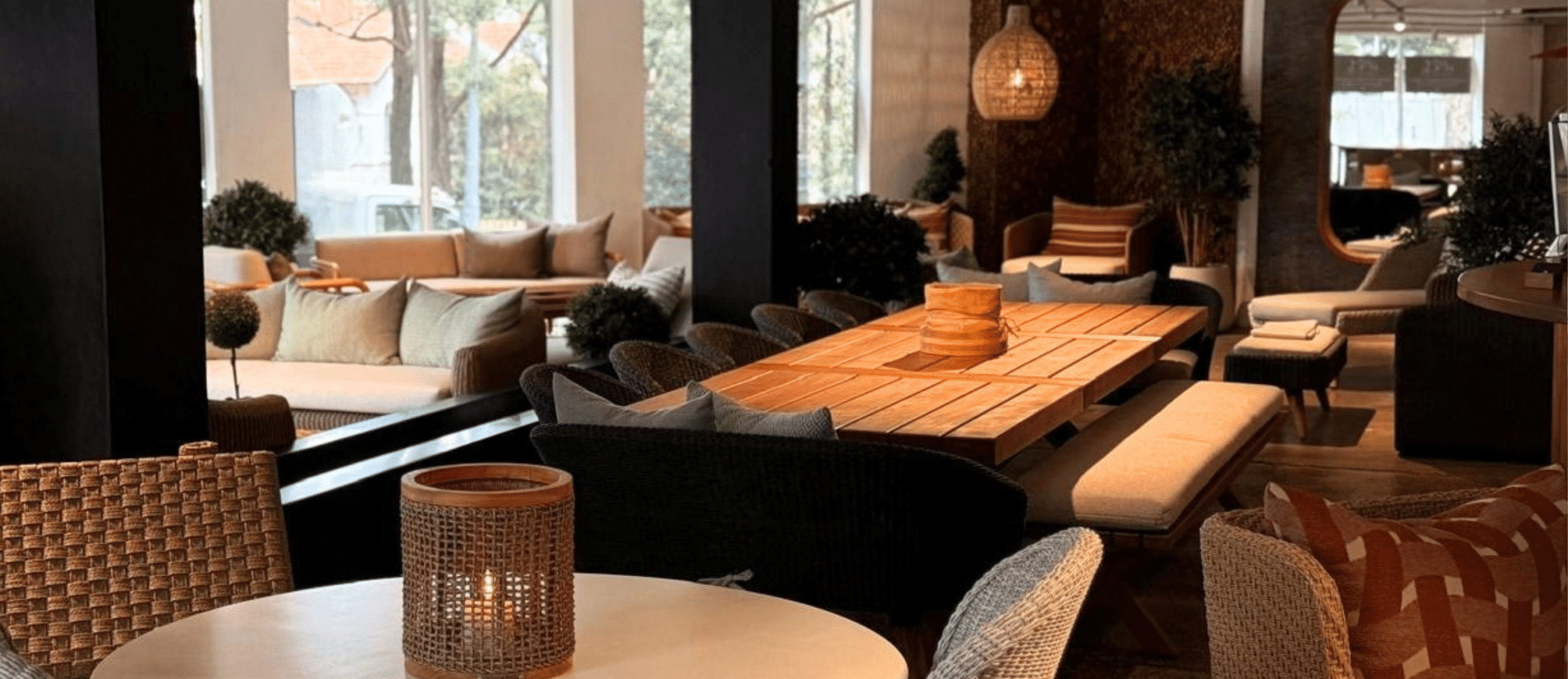 Showroom downstairs scaled